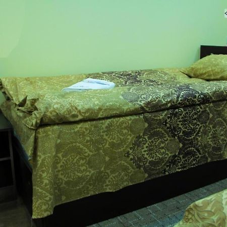 Hostel Buston تشكالوفسك المظهر الخارجي الصورة